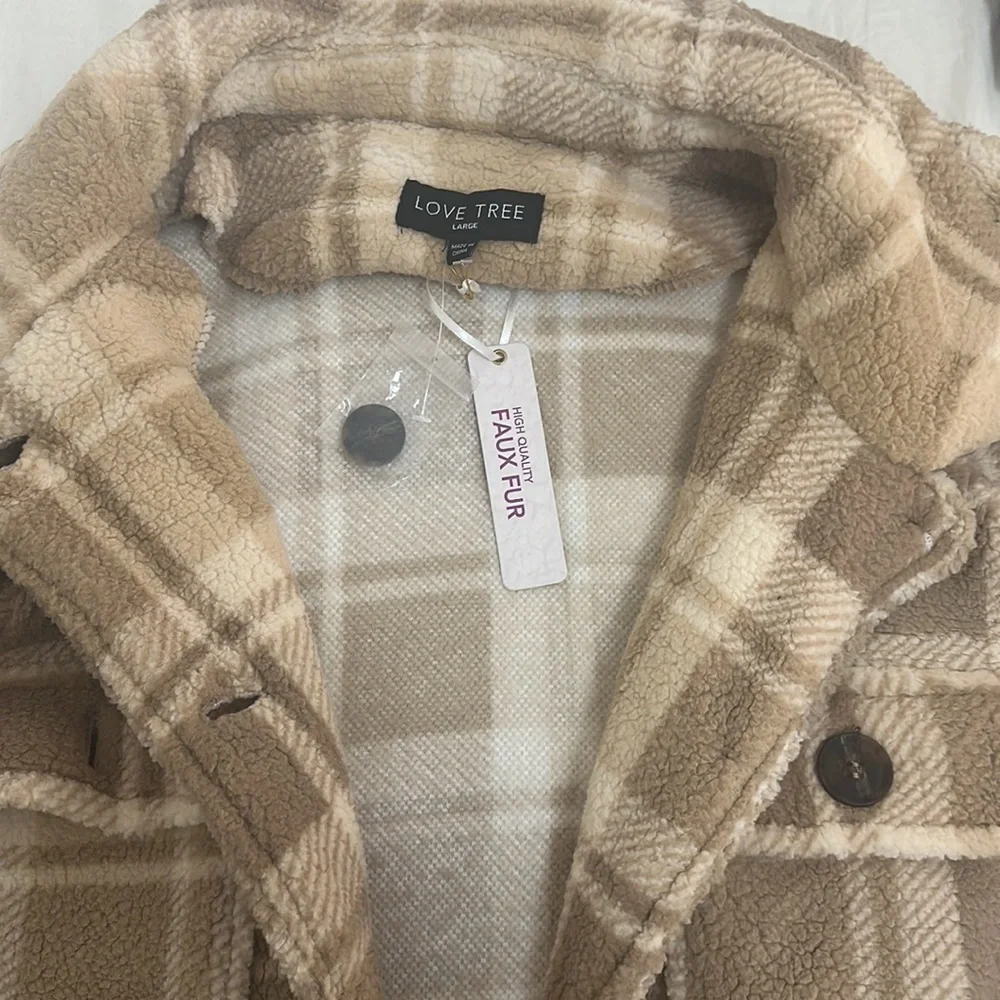 Sherpa Jacket - Picture 2 of 3